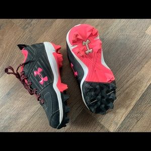 Under Armour softball cleats size 10